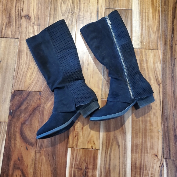 Black boots size 9 - Picture 1 of 9